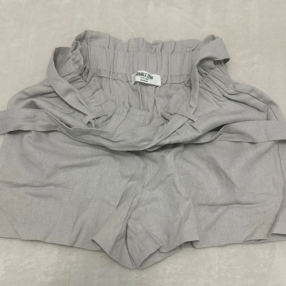 Double Zero Women's Gray Paperbag Waist Shorts L